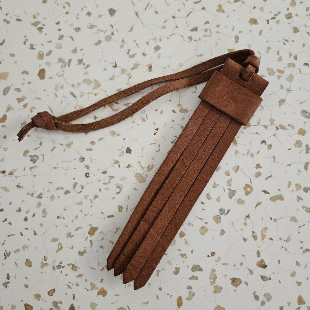 Madewell | Leather Tote Tassel Bag Tag Charm